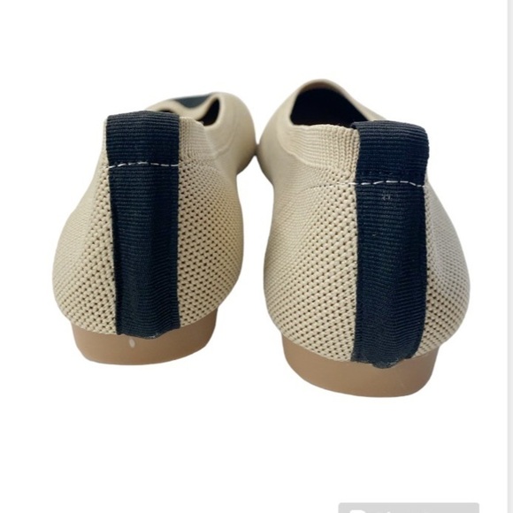 Knit beige with black pointed toe flats size 8.5 new without tags 1/2” heel - Picture 4 of 8